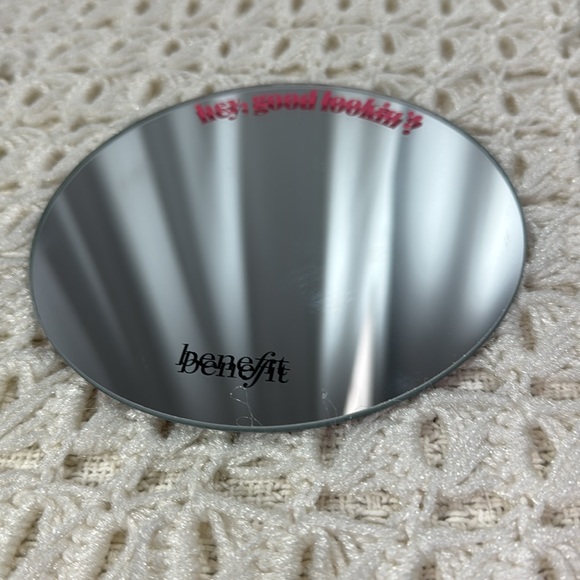 Benefit Circle Mirror - Picture 3 of 4